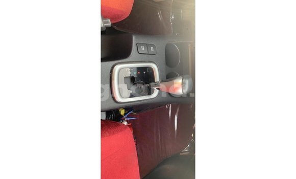 Ra Imported Toyota Hilux funfun Ọkọ̀ in Import - Dubai ni Ashanti Ra Imported Toyota Hilux funfun Ọkọ̀ in Import - Dubai ni Ashanti