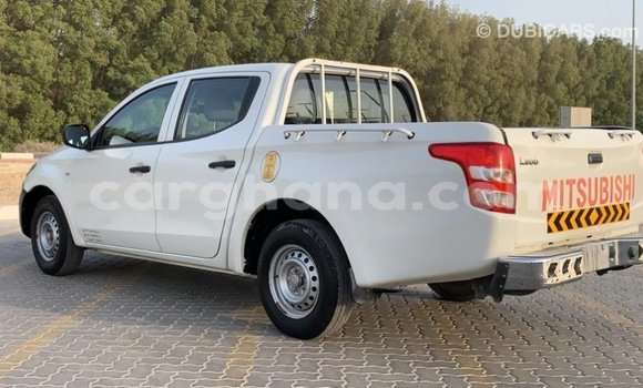 Ra Imported Mitsubishi L200 funfun Ọkọ̀ in Import - Dubai ni Ashanti Ra Imported Mitsubishi L200 funfun Ọkọ̀ in Import - Dubai ni Ashanti