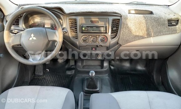 Ra Imported Mitsubishi L200 funfun Ọkọ̀ in Import - Dubai ni Ashanti Ra Imported Mitsubishi L200 funfun Ọkọ̀ in Import - Dubai ni Ashanti