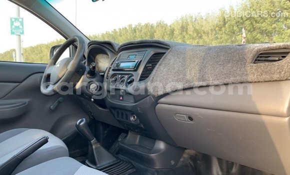 Ra Imported Mitsubishi L200 funfun Ọkọ̀ in Import - Dubai ni Ashanti Ra Imported Mitsubishi L200 funfun Ọkọ̀ in Import - Dubai ni Ashanti
