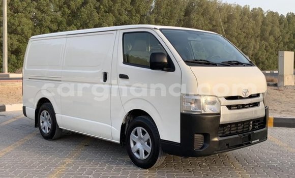 Ra Imported Toyota Hiace funfun Ọkọ̀ in Import - Dubai ni Ashanti Ra Imported Toyota Hiace funfun Ọkọ̀ in Import - Dubai ni Ashanti