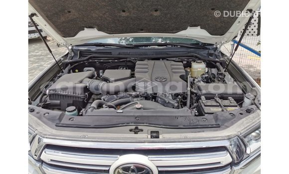 Buy Import Toyota Land Cruiser White Car in Import - Dubai in Ashanti Buy Import Toyota Land Cruiser White Car in Import - Dubai in Ashanti