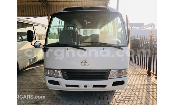 Ra Imported Toyota Coaster funfun Ọkọ̀ in Import - Dubai ni Ashanti Ra Imported Toyota Coaster funfun Ọkọ̀ in Import - Dubai ni Ashanti