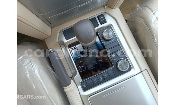 Buy Import Toyota Land Cruiser Green Car in Import - Dubai in Ashanti Buy Import Toyota Land Cruiser Green Car in Import - Dubai in Ashanti
