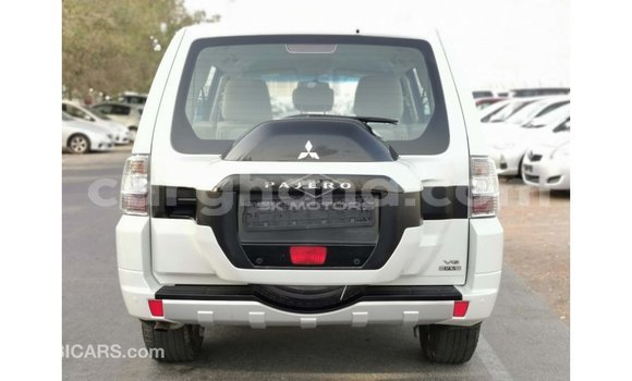 Sayi Imported Mitsubishi Pajero White Mota in Import - Dubai a Ashanti Sayi Imported Mitsubishi Pajero White Mota in Import - Dubai a Ashanti