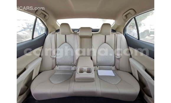 Buy Import Toyota Camry White Car in Import - Dubai in Ashanti Buy Import Toyota Camry White Car in Import - Dubai in Ashanti