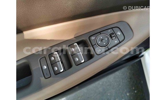 Buy Import Hyundai Santa Fe White Car in Import - Dubai in Ashanti Buy Import Hyundai Santa Fe White Car in Import - Dubai in Ashanti