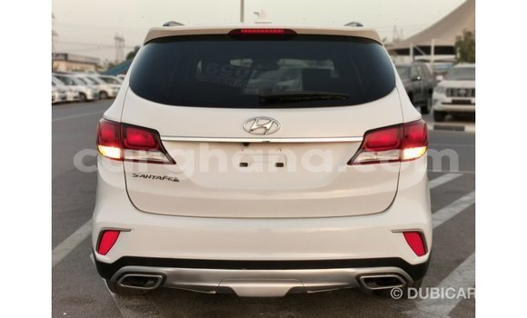 Sayi Imported Hyundai Santa Fe White Mota in Import - Dubai a Ashanti Sayi Imported Hyundai Santa Fe White Mota in Import - Dubai a Ashanti