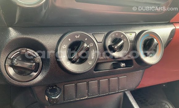 Sayi Imported Toyota Hilux White Mota in Import - Dubai a Ashanti Sayi Imported Toyota Hilux White Mota in Import - Dubai a Ashanti