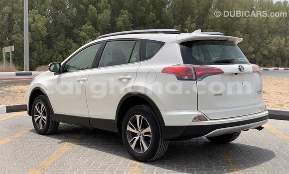 Buy Import Toyota 4Runner White Car in Import - Dubai in Ashanti Buy Import Toyota 4Runner White Car in Import - Dubai in Ashanti