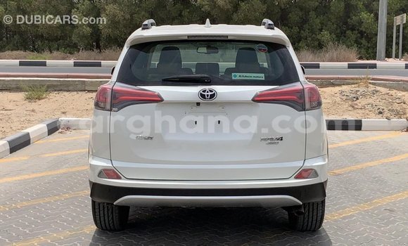 Buy Import Toyota 4Runner White Car in Import - Dubai in Ashanti Buy Import Toyota 4Runner White Car in Import - Dubai in Ashanti