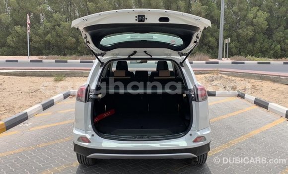 Buy Import Toyota 4Runner White Car in Import - Dubai in Ashanti Buy Import Toyota 4Runner White Car in Import - Dubai in Ashanti