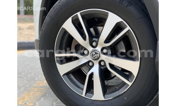 Buy Import Toyota 4Runner White Car in Import - Dubai in Ashanti Buy Import Toyota 4Runner White Car in Import - Dubai in Ashanti