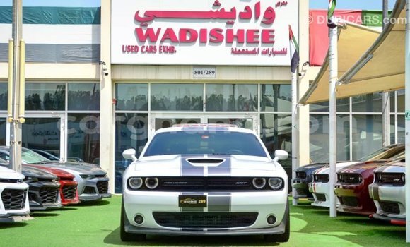 Ra Imported Dodge Challenger funfun Ọkọ̀ in Import - Dubai ni Ashanti Ra Imported Dodge Challenger funfun Ọkọ̀ in Import - Dubai ni Ashanti