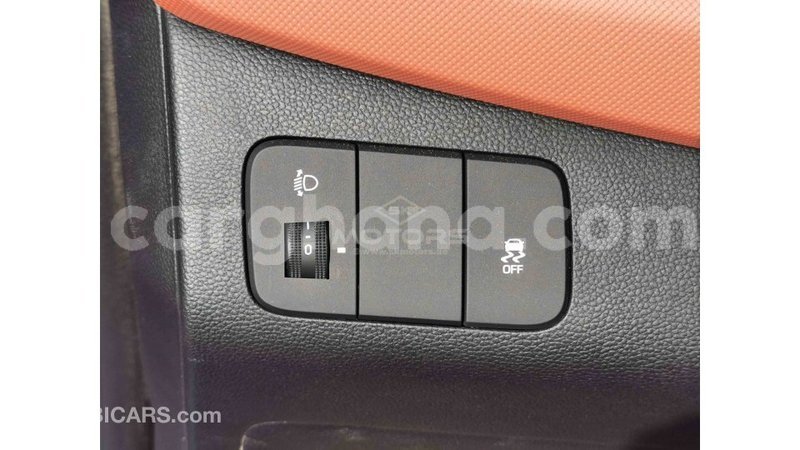 Big with watermark hyundai i10 ashanti import dubai 33210