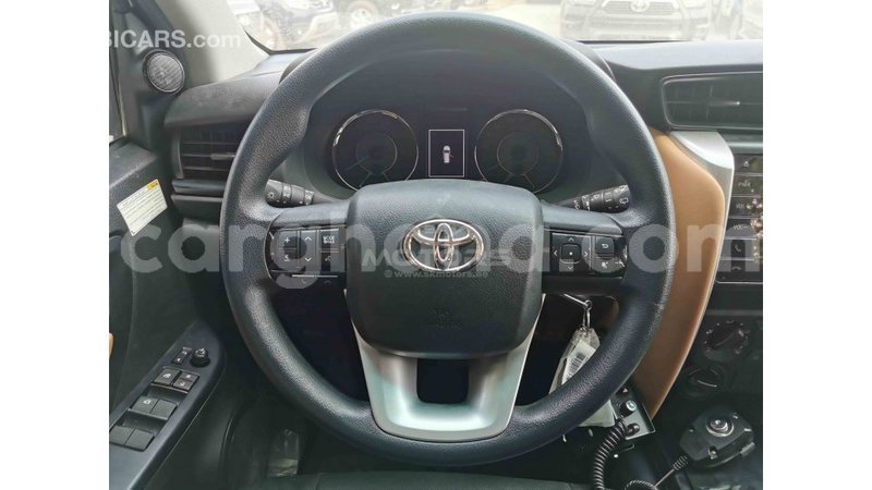 Big with watermark toyota fortuner ashanti import dubai 33215