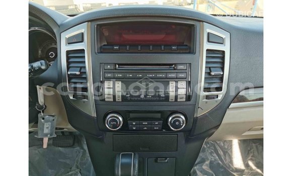 Sayi Imported Mitsubishi Pajero White Mota in Import - Dubai a Ashanti Sayi Imported Mitsubishi Pajero White Mota in Import - Dubai a Ashanti