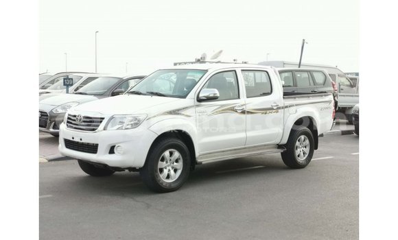 Ra Imported Toyota Hilux funfun Ọkọ̀ in Import - Dubai ni Ashanti Ra Imported Toyota Hilux funfun Ọkọ̀ in Import - Dubai ni Ashanti