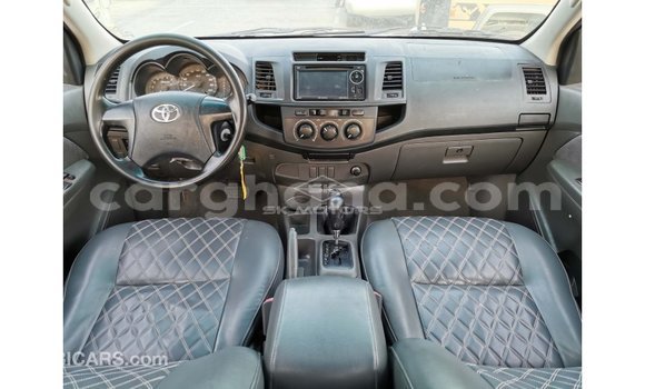 Ra Imported Toyota Hilux funfun Ọkọ̀ in Import - Dubai ni Ashanti Ra Imported Toyota Hilux funfun Ọkọ̀ in Import - Dubai ni Ashanti