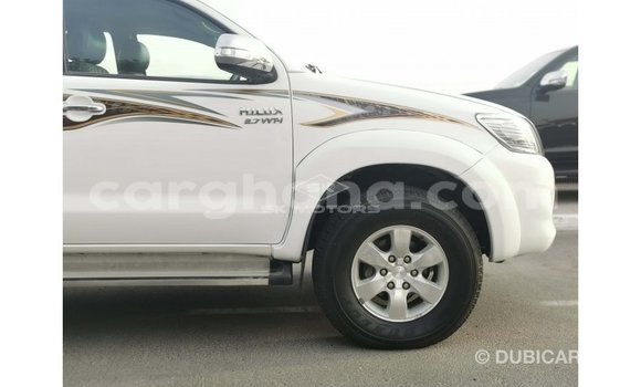 Ra Imported Toyota Hilux funfun Ọkọ̀ in Import - Dubai ni Ashanti Ra Imported Toyota Hilux funfun Ọkọ̀ in Import - Dubai ni Ashanti