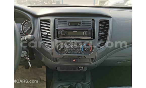 Buy Import Mitsubishi L200 White Car in Import - Dubai in Ashanti Buy Import Mitsubishi L200 White Car in Import - Dubai in Ashanti