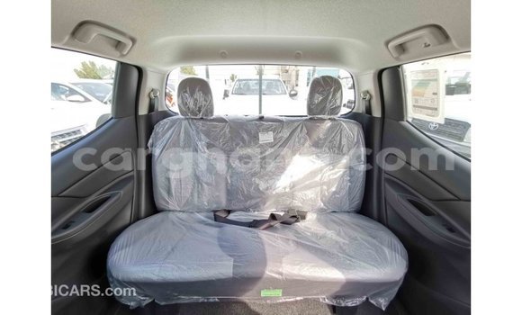 Buy Import Mitsubishi L200 White Car in Import - Dubai in Ashanti Buy Import Mitsubishi L200 White Car in Import - Dubai in Ashanti