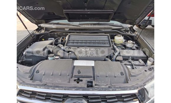 Sayi Imported Toyota Land Cruiser Black Mota in Import - Dubai a Ashanti Sayi Imported Toyota Land Cruiser Black Mota in Import - Dubai a Ashanti