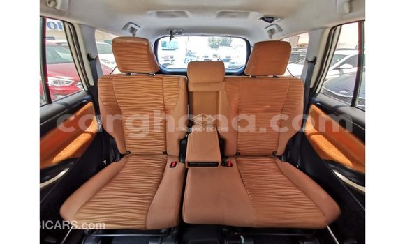 Buy Import Toyota Innova White Car in Import - Dubai in Ashanti Buy Import Toyota Innova White Car in Import - Dubai in Ashanti