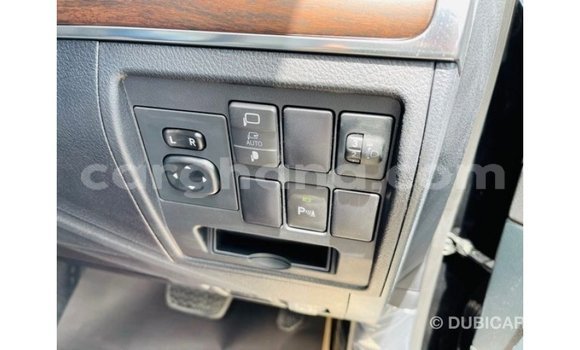 Buy Import Toyota Land Cruiser Black Car in Import - Dubai in Ashanti Buy Import Toyota Land Cruiser Black Car in Import - Dubai in Ashanti