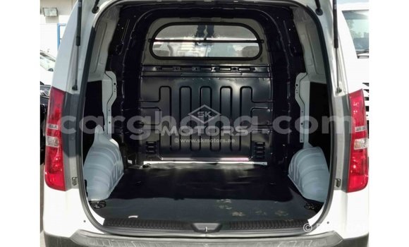Buy Import Hyundai Cargo White Car in Import - Dubai in Ashanti Buy Import Hyundai Cargo White Car in Import - Dubai in Ashanti