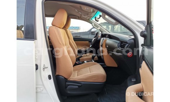 Buy Import Toyota Fortuner White Car in Import - Dubai in Ashanti Buy Import Toyota Fortuner White Car in Import - Dubai in Ashanti