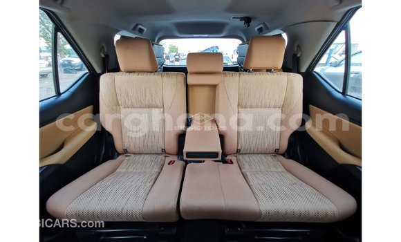 Buy Import Toyota Fortuner White Car in Import - Dubai in Ashanti Buy Import Toyota Fortuner White Car in Import - Dubai in Ashanti