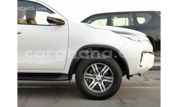 Buy Import Toyota Fortuner White Car in Import - Dubai in Ashanti Buy Import Toyota Fortuner White Car in Import - Dubai in Ashanti