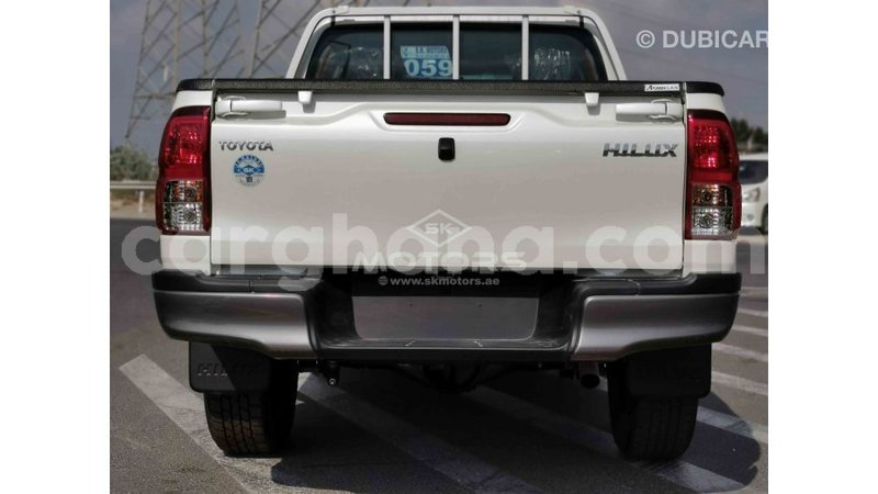 Big with watermark toyota hilux ashanti import dubai 33330