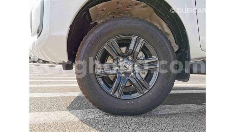 Big with watermark toyota hilux ashanti import dubai 33330