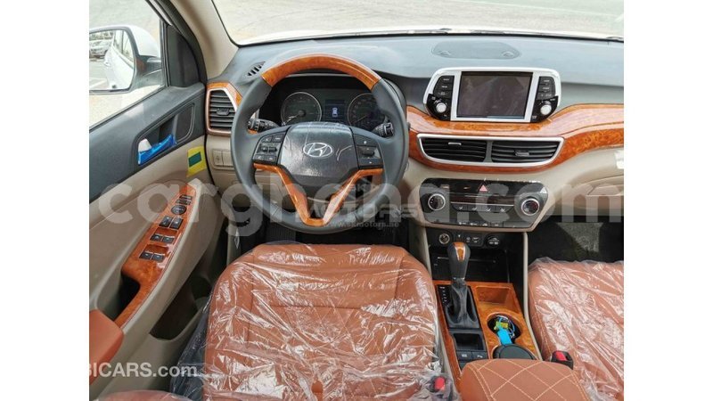 Big with watermark hyundai tucson ashanti import dubai 33358