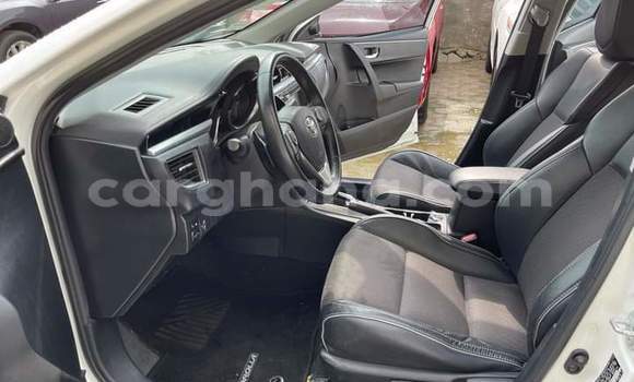 Buy Used Toyota Corolla White Car in Atebubu–Amantin in Brong-Ahafo Buy Used Toyota Corolla White Car in Atebubu–Amantin in Brong-Ahafo