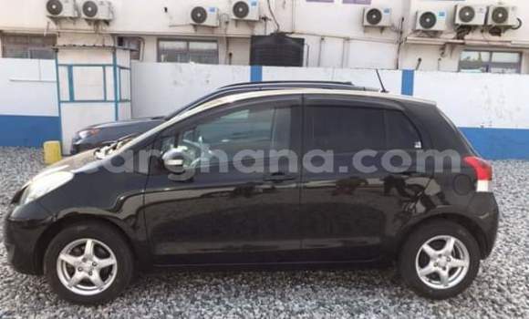 Sayi Na hannu Toyota Vitz Black Mota in Sekondi–Takoradi Metropolitan a Yamma Sayi Na hannu Toyota Vitz Black Mota in Sekondi–Takoradi Metropolitan a Yamma
