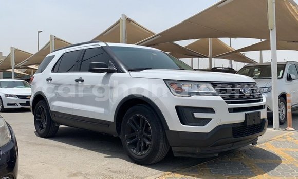 Buy Import Ford Explorer White Car in Import - Dubai in Ashanti Buy Import Ford Explorer White Car in Import - Dubai in Ashanti