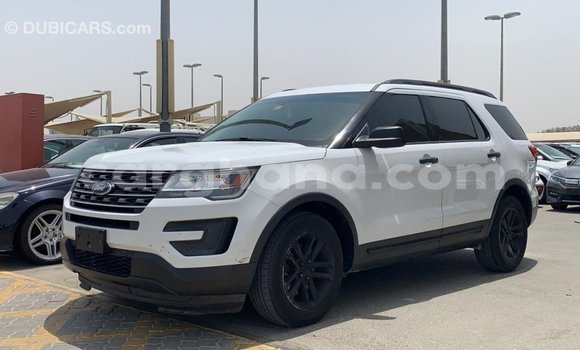 Buy Import Ford Explorer White Car in Import - Dubai in Ashanti Buy Import Ford Explorer White Car in Import - Dubai in Ashanti