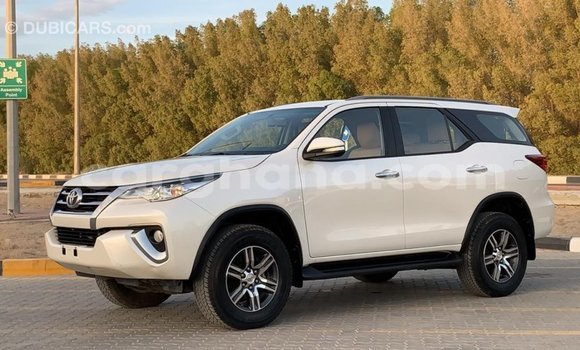 Ra Imported Toyota Fortuner funfun Ọkọ̀ in Import - Dubai ni Ashanti Ra Imported Toyota Fortuner funfun Ọkọ̀ in Import - Dubai ni Ashanti