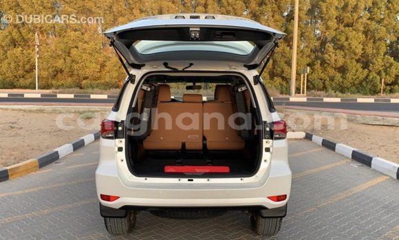 Ra Imported Toyota Fortuner funfun Ọkọ̀ in Import - Dubai ni Ashanti Ra Imported Toyota Fortuner funfun Ọkọ̀ in Import - Dubai ni Ashanti