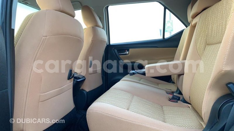 Big with watermark toyota fortuner ashanti import dubai 33474