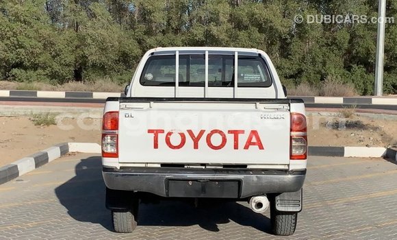 Buy Import Toyota Hilux White Car in Import - Dubai in Ashanti Buy Import Toyota Hilux White Car in Import - Dubai in Ashanti