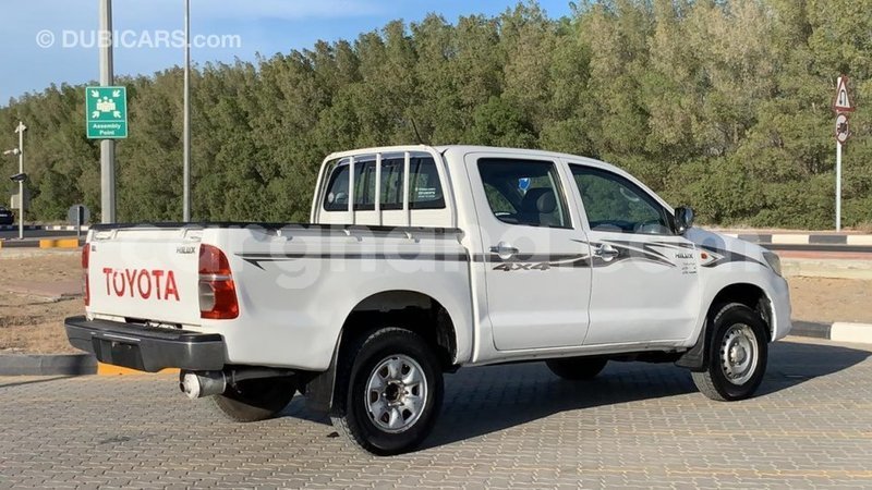 Big with watermark toyota hilux ashanti import dubai 33475