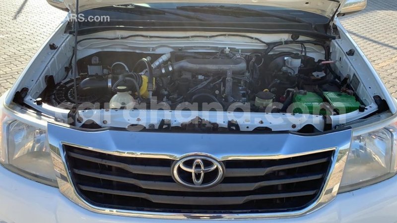 Big with watermark toyota hilux ashanti import dubai 33475