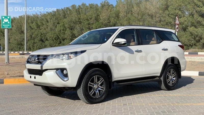 Big with watermark toyota fortuner ashanti import dubai 33476