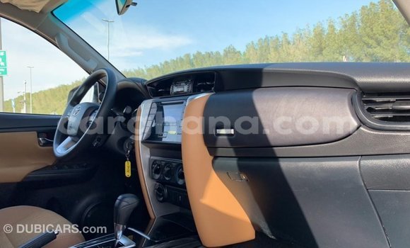 Sayi Imported Toyota Fortuner White Mota in Import - Dubai a Ashanti Sayi Imported Toyota Fortuner White Mota in Import - Dubai a Ashanti