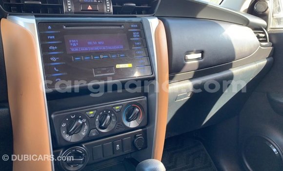 Sayi Imported Toyota Fortuner White Mota in Import - Dubai a Ashanti Sayi Imported Toyota Fortuner White Mota in Import - Dubai a Ashanti