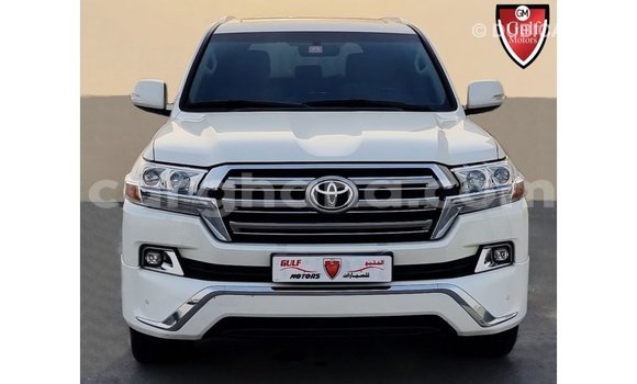 Buy Import Toyota Land Cruiser White Car in Import - Dubai in Ashanti Buy Import Toyota Land Cruiser White Car in Import - Dubai in Ashanti